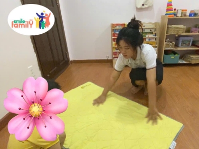 Các ba mẹ cảm thấy như thế nào khi con mình tự gấp chăn sau khi ngủ dậy ?